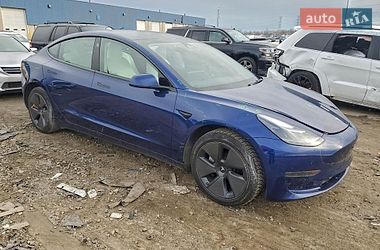 Седан Tesla Model 3 2023 в Львові
