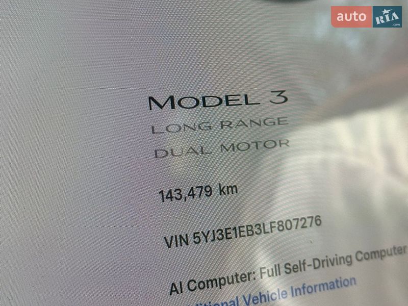 Седан Tesla Model 3 2020 в Ніжині