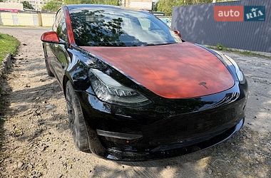 Седан Tesla Model 3 2018 в Харькове