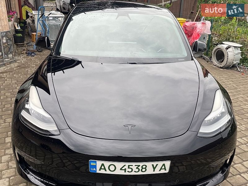 Tesla Model 3 2019