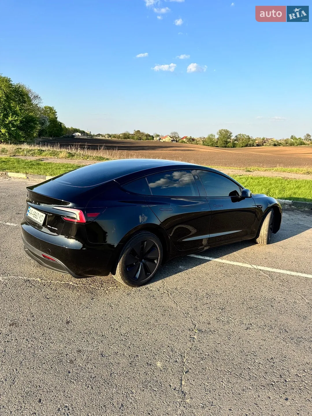 2024 Tesla Model 3 - мініатюра 3