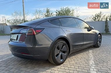 Седан Tesla Model 3 2023 в Івано-Франківську