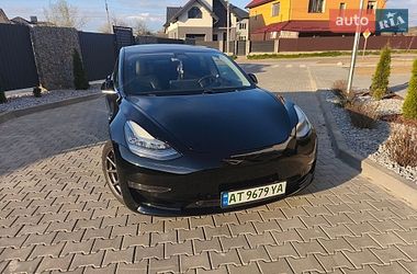Седан Tesla Model 3 2020 в Ивано-Франковске