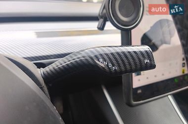 Седан Tesla Model 3 2020 в Ивано-Франковске