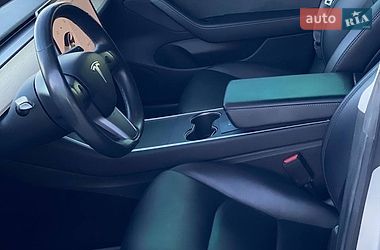 Седан Tesla Model 3 2018 в Києві