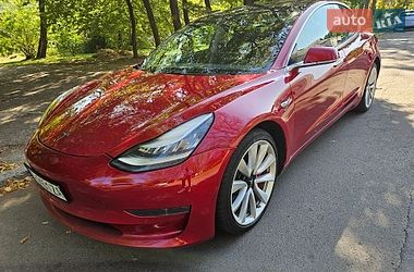 Седан Tesla Model 3 2018 в Киеве