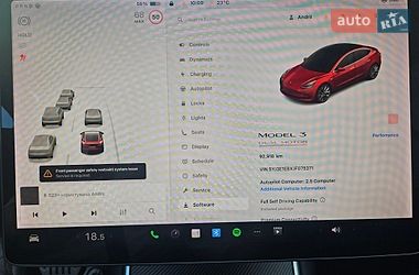 Седан Tesla Model 3 2018 в Киеве