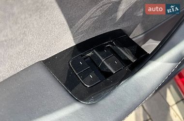 Седан Tesla Model 3 2019 в Луцке