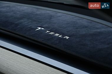Седан Tesla Model 3 2021 в Виннице
