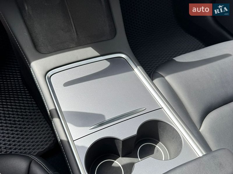 Седан Tesla Model 3 2023 в Софиевской Борщаговке