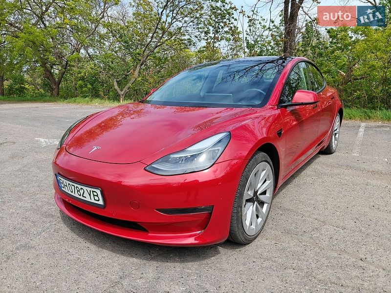 Tesla Model 3 2022
