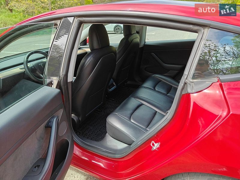 Седан Tesla Model 3 2022 в Одессе