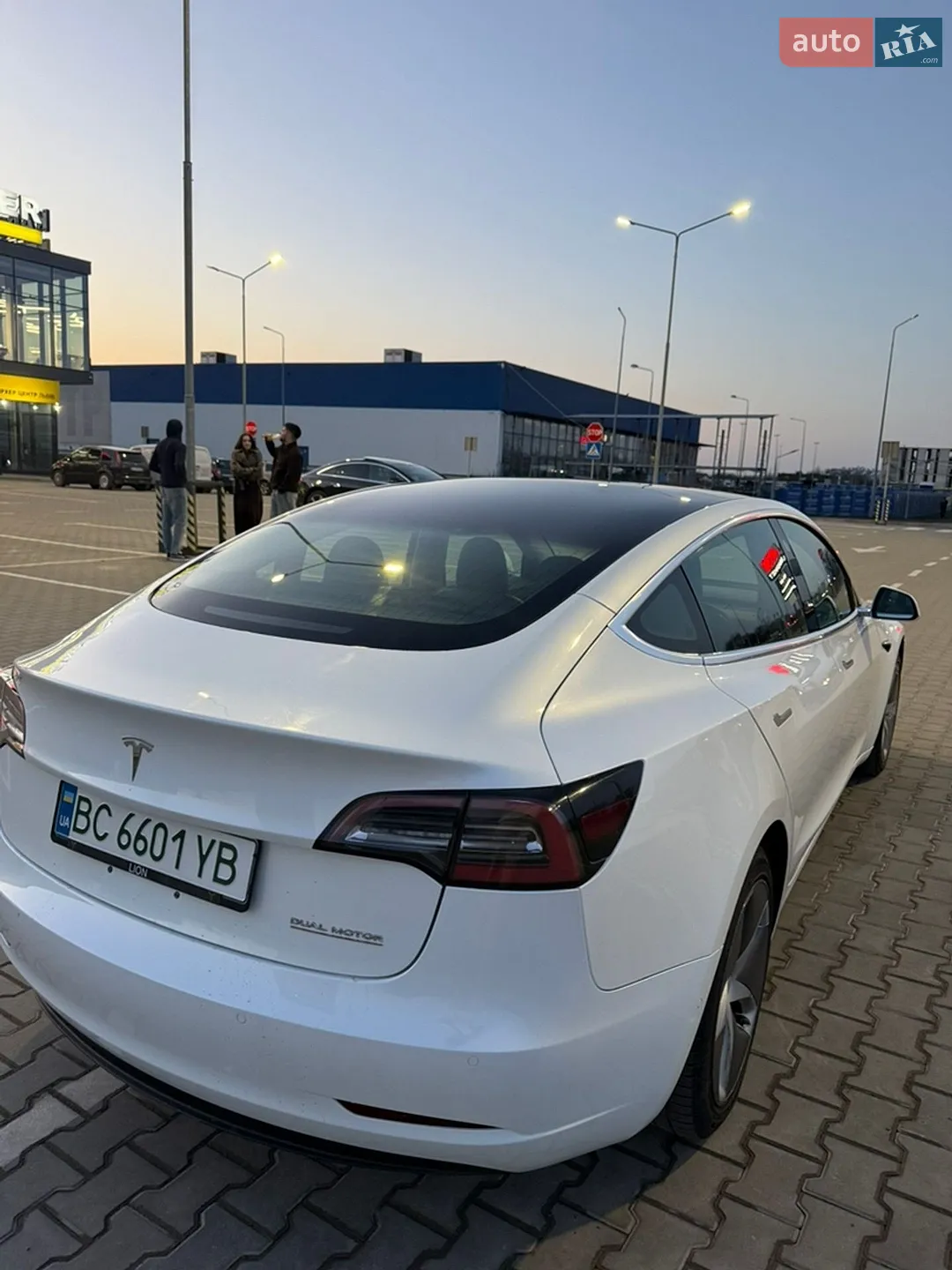 2019 Tesla Model 3 - мініатюра 9