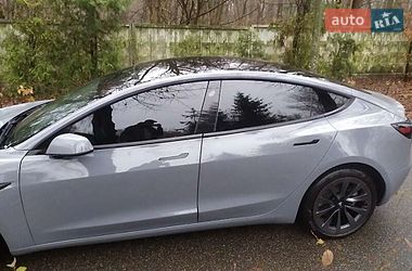 Седан Tesla Model 3 2022 в Києві