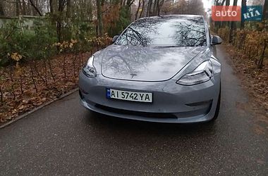 Седан Tesla Model 3 2022 в Києві