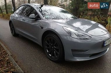 Седан Tesla Model 3 2022 в Києві