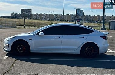 Седан Tesla Model 3 2017 в Одесі