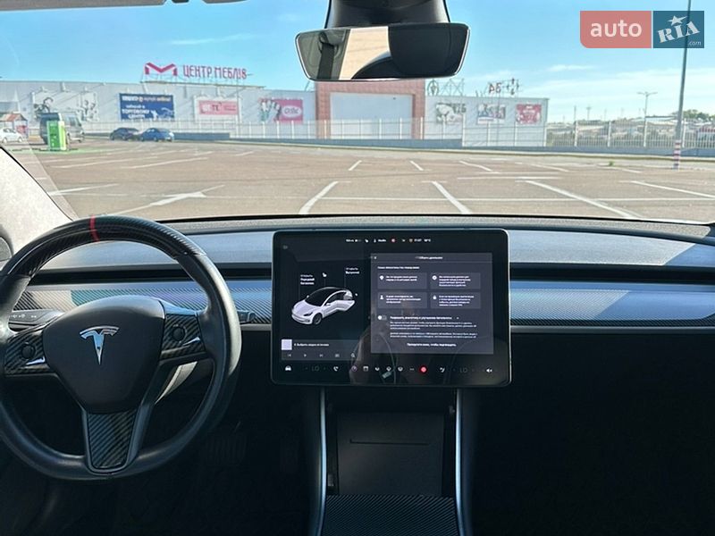 Седан Tesla Model 3 2017 в Одесі