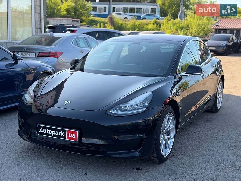 Tesla Model 3 2018
