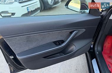 Седан Tesla Model 3 2018 в Вінниці