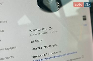 Седан Tesla Model 3 2019 в Дубні