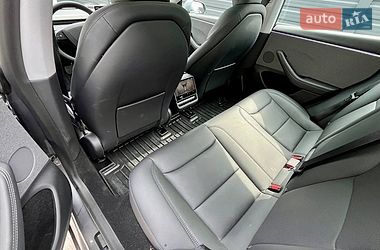 Седан Tesla Model 3 2024 в Белой Церкви
