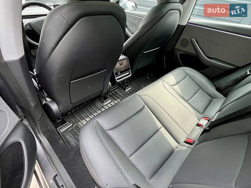 Седан Tesla Model 3 2024 в Белой Церкви