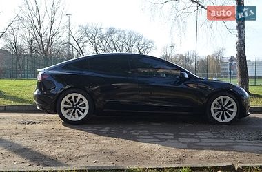 Седан Tesla Model 3 2021 в Трускавце
