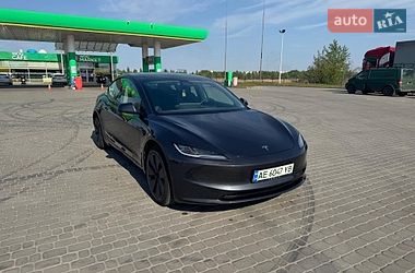 Седан Tesla Model 3 2024 в Новомосковске