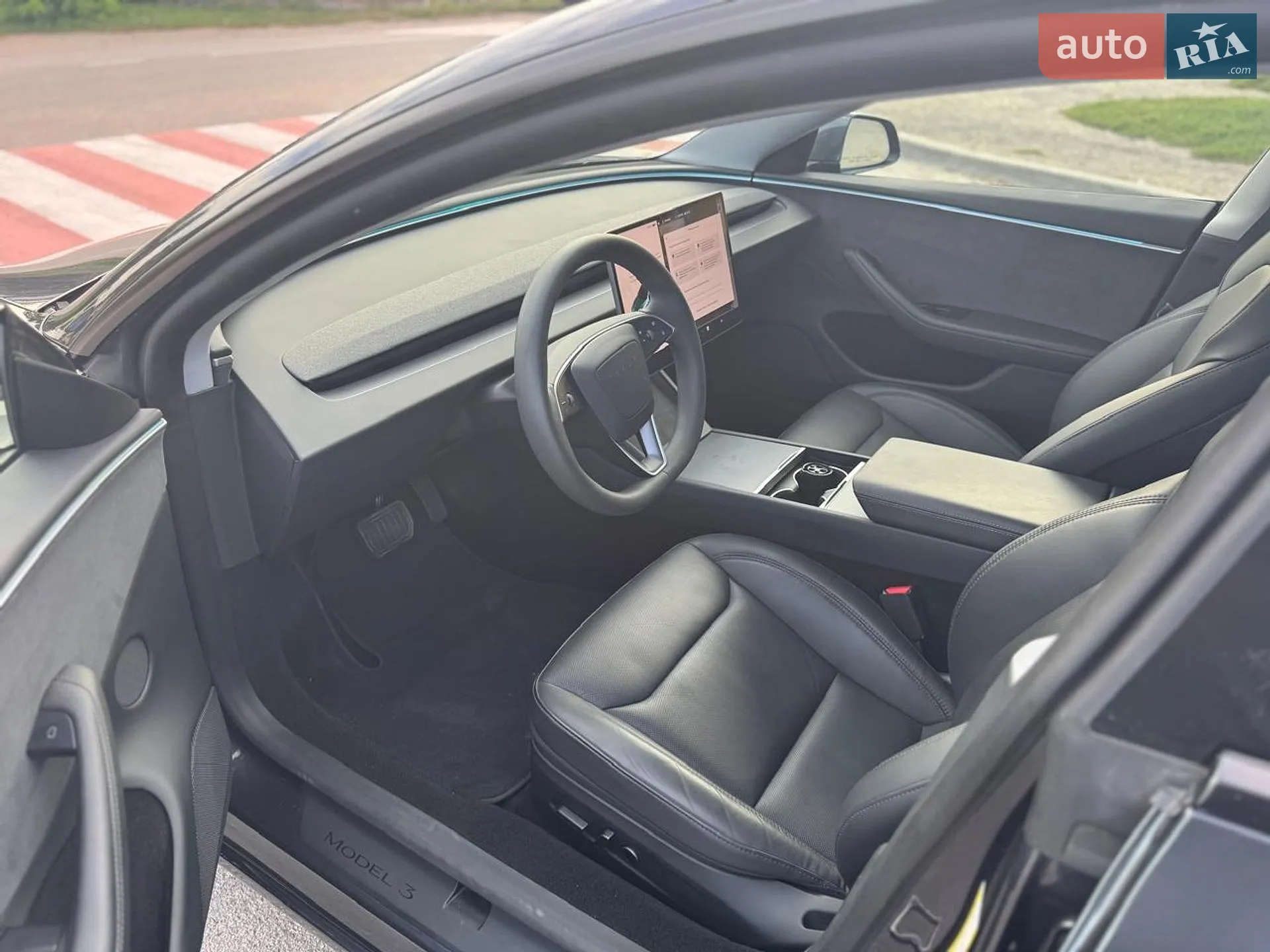 2024 Tesla Model 3 - мініатюра 9