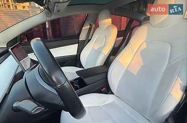 Седан Tesla Model 3 2018 в Дрогобыче