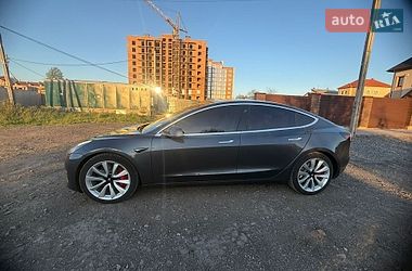 Седан Tesla Model 3 2018 в Дрогобыче