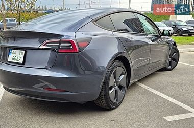Седан Tesla Model 3 2022 в Киеве