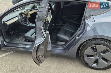 Седан Tesla Model 3 2022 в Киеве