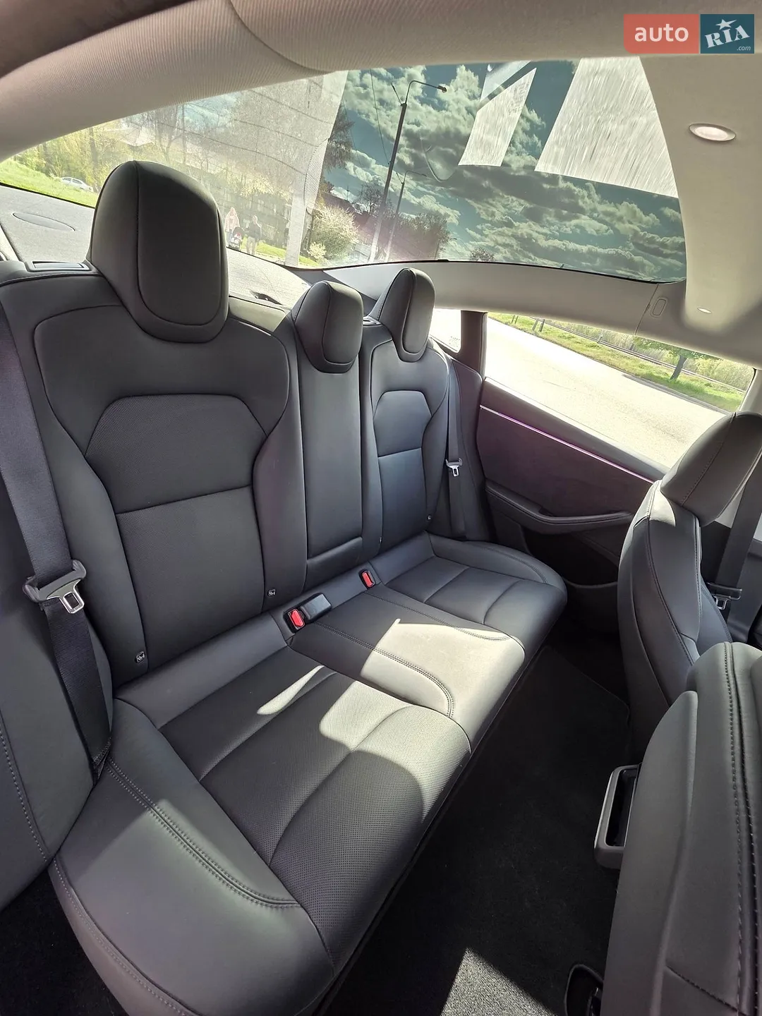 2024 Tesla Model 3 - мініатюра 10