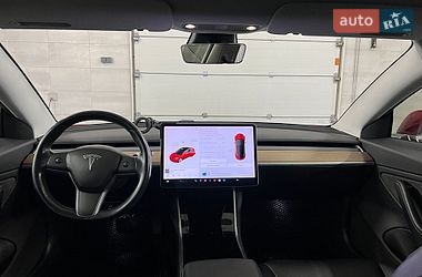 Седан Tesla Model 3 2018 в Гребенках