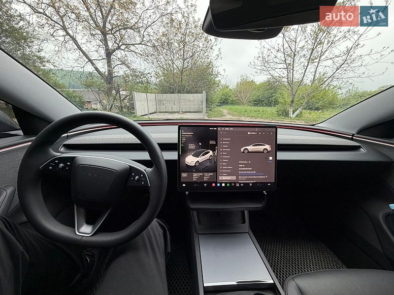 Седан Tesla Model 3 2024 в Золочеве