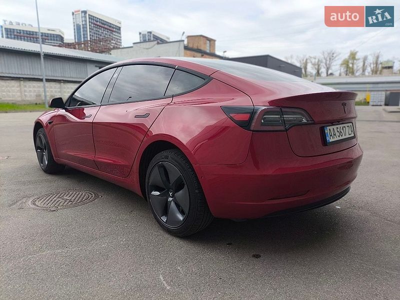 Седан Tesla Model 3 2018 в Киеве