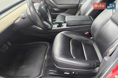 Седан Tesla Model 3 2018 в Киеве