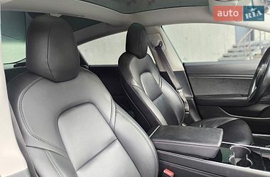 Седан Tesla Model 3 2018 в Киеве