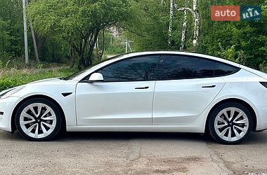 Седан Tesla Model 3 2021 в Виннице