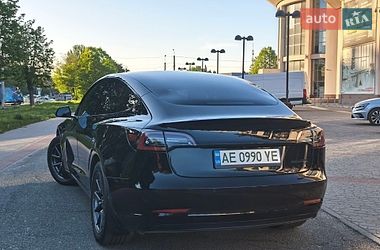 Седан Tesla Model 3 2018 в Днепре