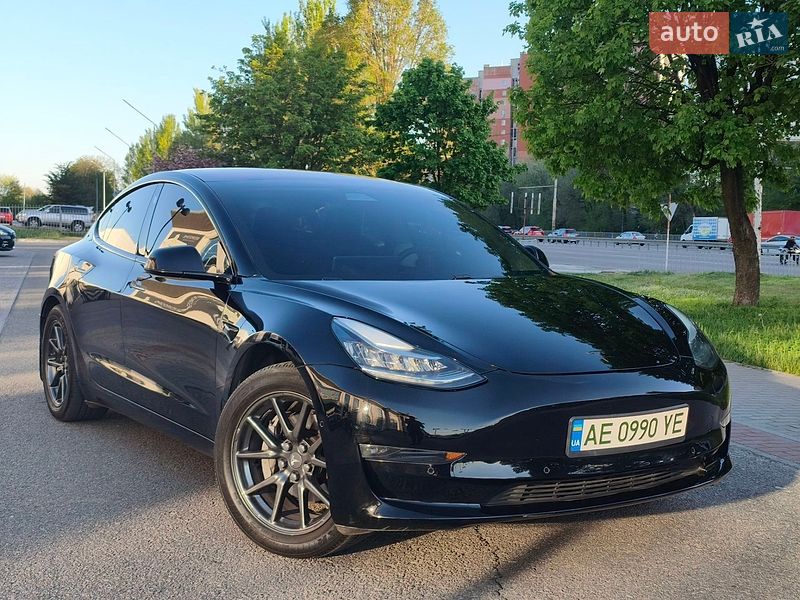 Tesla Model 3 2018