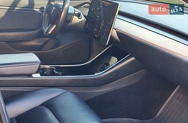 Седан Tesla Model 3 2018 в Днепре