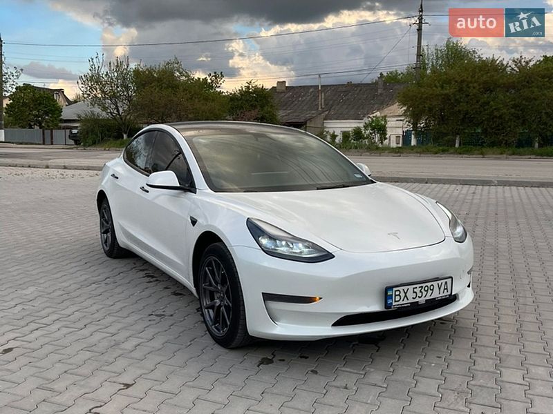 Седан Tesla Model 3 2021 в Каменец-Подольском