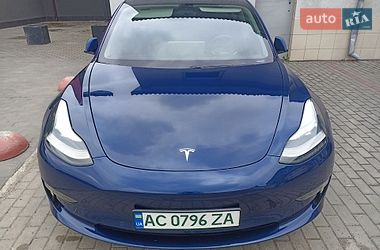 Седан Tesla Model 3 2018 в Луцке
