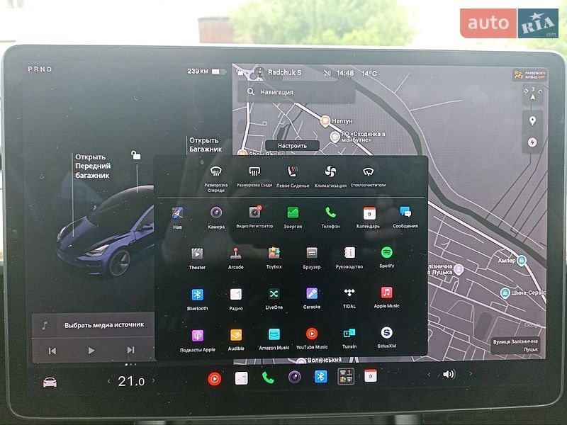 Седан Tesla Model 3 2018 в Луцке