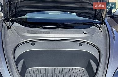 Седан Tesla Model 3 2023 в Днепре