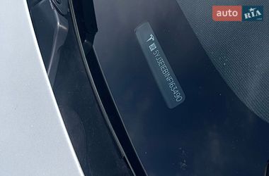 Седан Tesla Model 3 2022 в Киеве