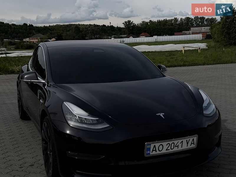 Tesla Model 3 2018